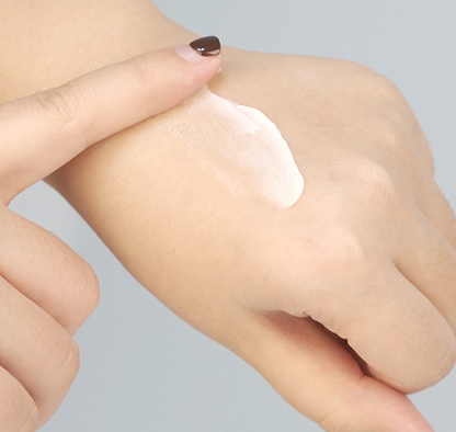 Luméa Essential Oil Hand Cream